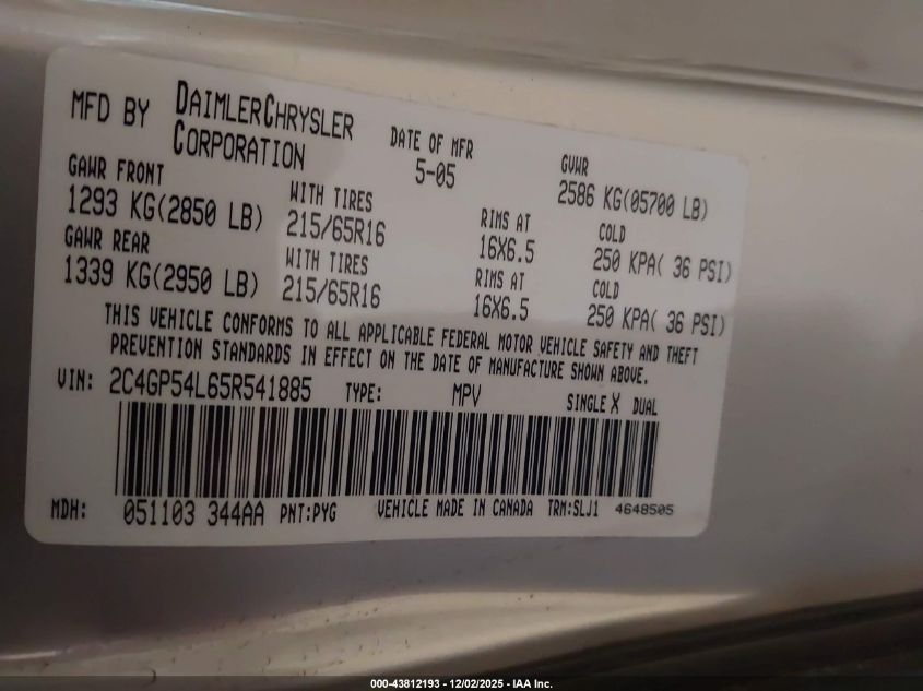 2005 Chrysler Town & Country Touring VIN: 2C4GP54L65R541885 Lot: 43812193