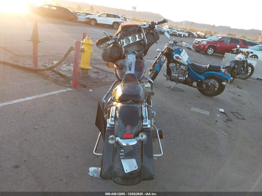 2014 Harley-Davidson Flhx Street Glide VIN: 1HD1KBM12EB672391 Lot: 43812205