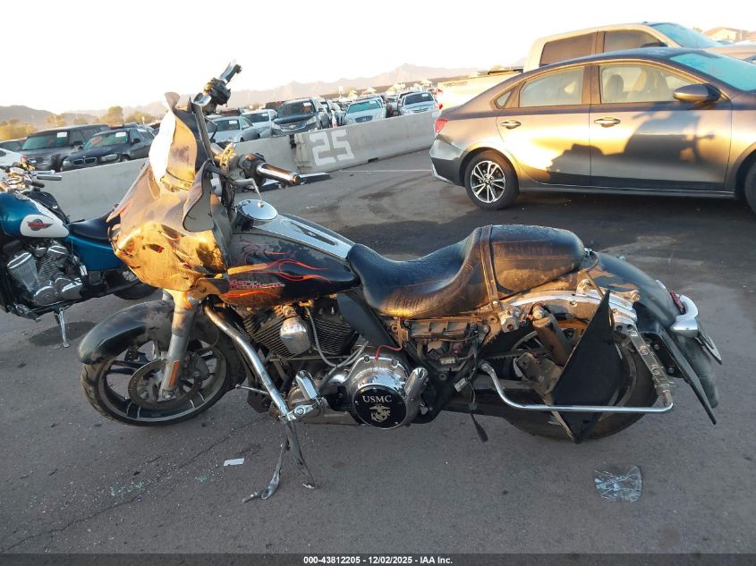 2014 Harley-Davidson Flhx Street Glide VIN: 1HD1KBM12EB672391 Lot: 43812205
