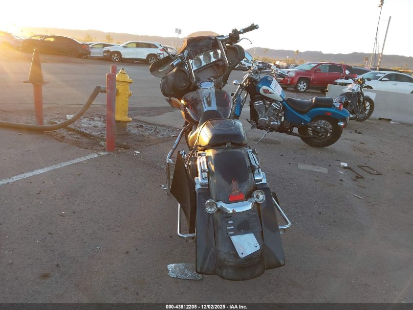 2014 Harley-Davidson Flhx Street Glide VIN: 1HD1KBM12EB672391 Lot: 43812205