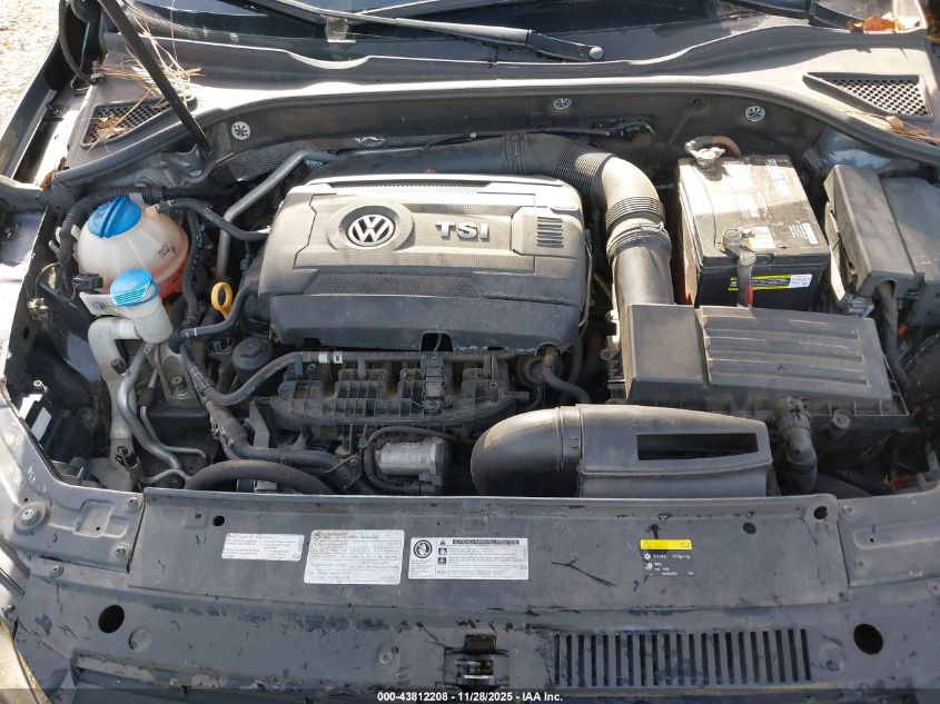 2015 Volkswagen Passat 1.8T Wolfsburg Edition VIN: 1VWAT7A31FC067711 Lot: 43812208