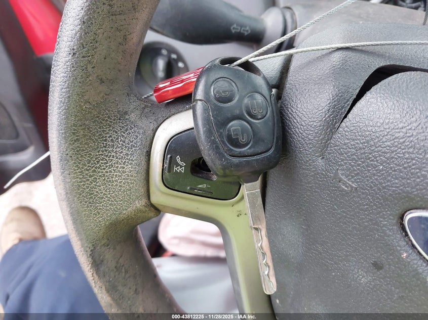 2013 Ford Fiesta Se VIN: 3FADP4BJ9DM220188 Lot: 43812225