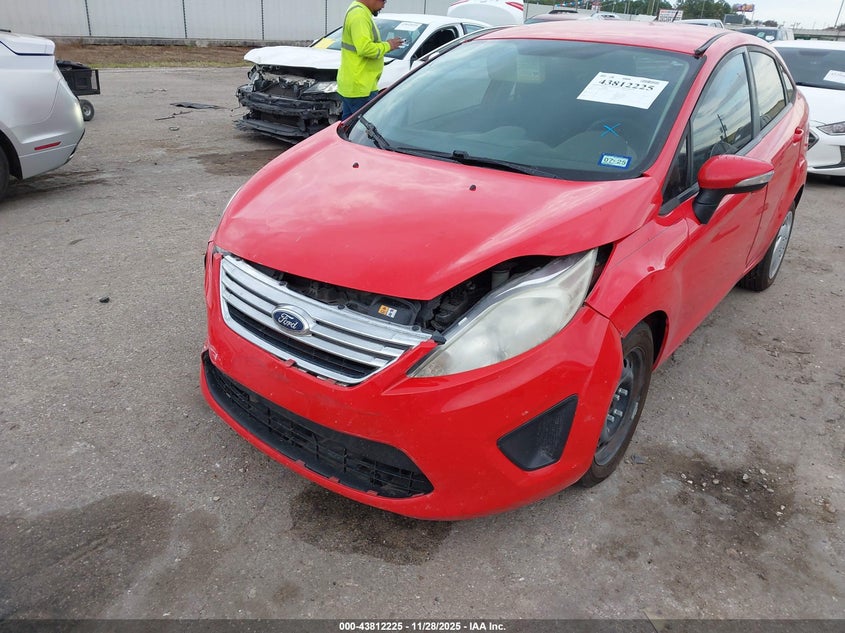 2013 Ford Fiesta Se VIN: 3FADP4BJ9DM220188 Lot: 43812225