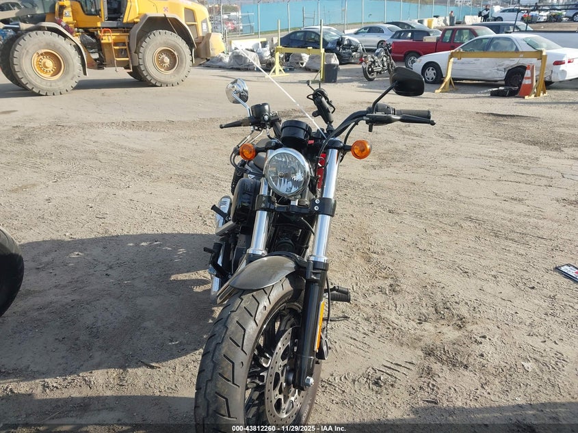 1HD1LC33XGC424747 2016 HARLEY-DAVIDSON NIGHTSTER photo no. 5