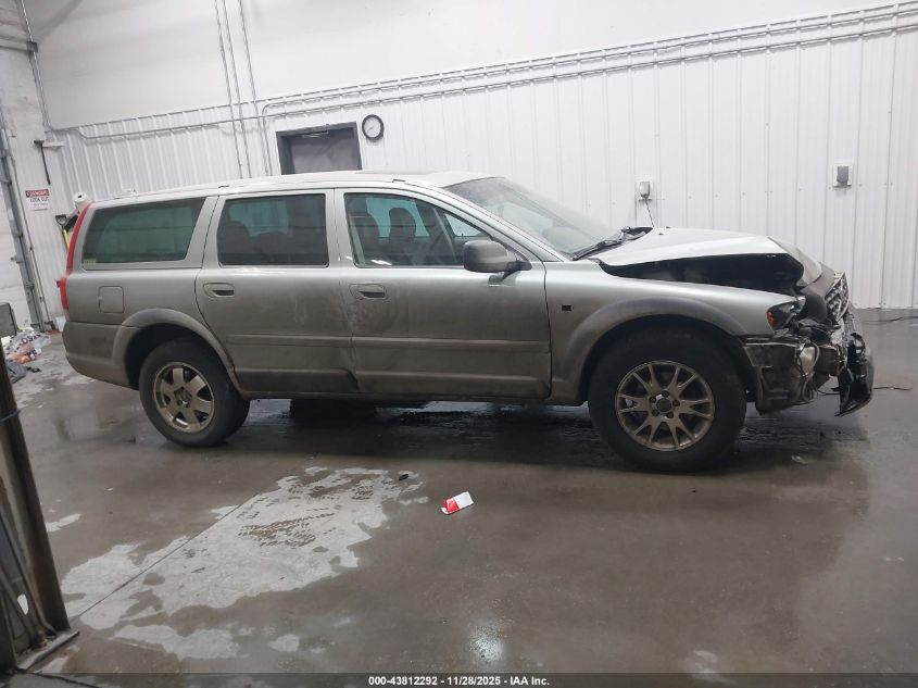 2004 Volvo Xc70 2.5T VIN: YV1SZ59H441157870 Lot: 43812292