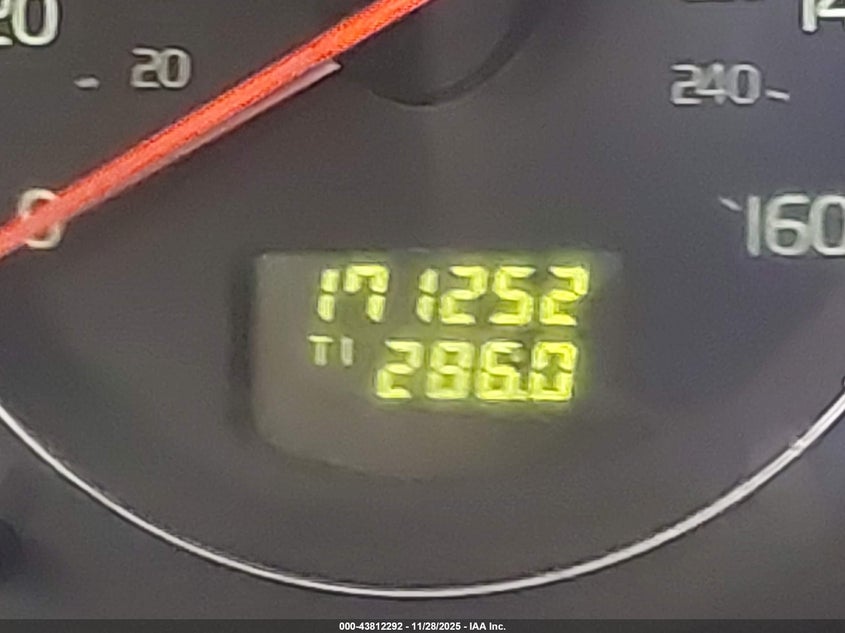 2004 Volvo Xc70 2.5T VIN: YV1SZ59H441157870 Lot: 43812292