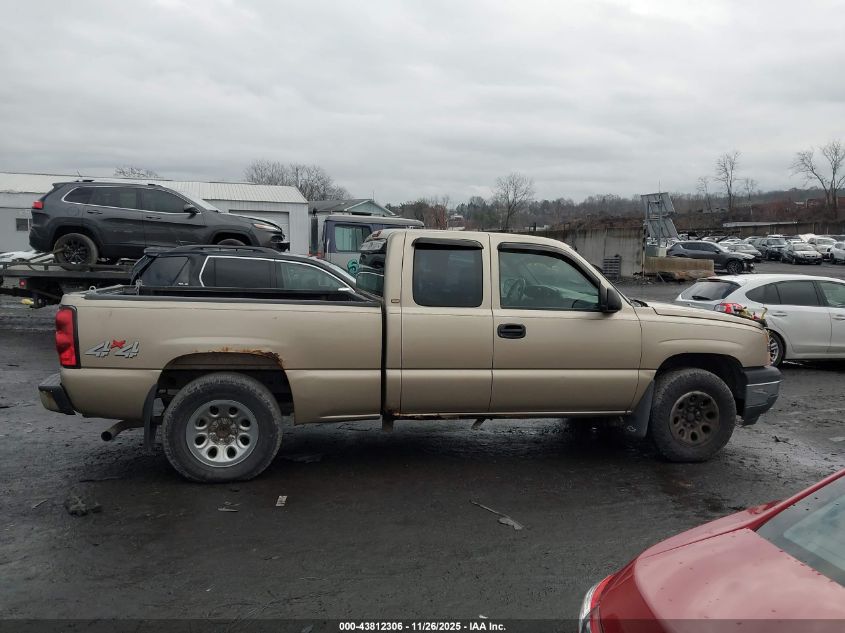 2005 Chevrolet Silverado 1500 Work Truck VIN: 1GCEK19V65E219575 Lot: 43812306