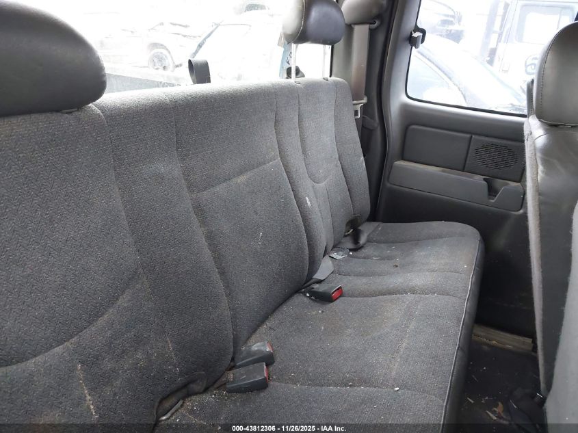 2005 Chevrolet Silverado 1500 Work Truck VIN: 1GCEK19V65E219575 Lot: 43812306