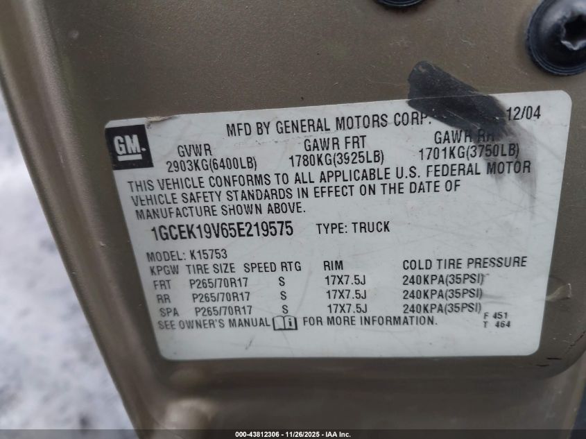 2005 Chevrolet Silverado 1500 Work Truck VIN: 1GCEK19V65E219575 Lot: 43812306
