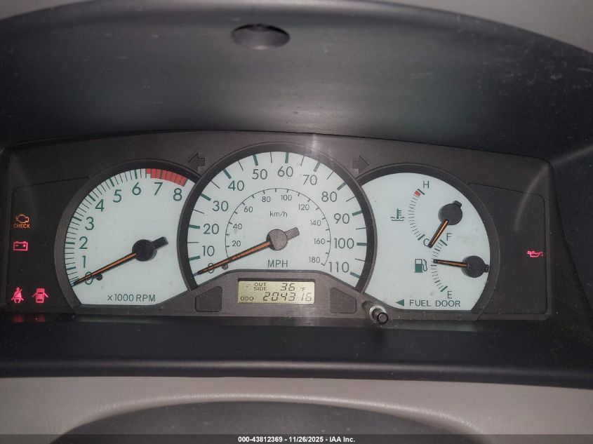 2004 Toyota Corolla Le VIN: JTDBR32E742039669 Lot: 43812369