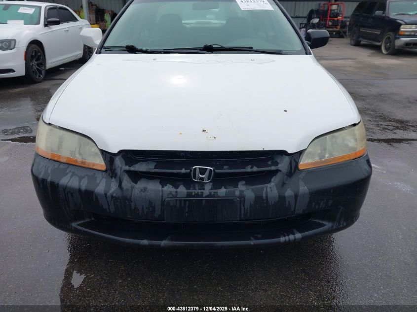 2000 Honda Accord 3.0 Ex VIN: 1HGCG1650YA096107 Lot: 43812379