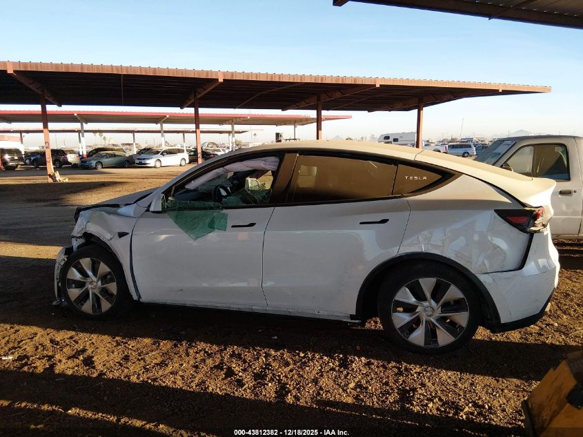 2023 Tesla Model Y Awd/Long Range Dual Motor All-Wheel Drive VIN: 7SAYGDEE6PF600353 Lot: 43812382