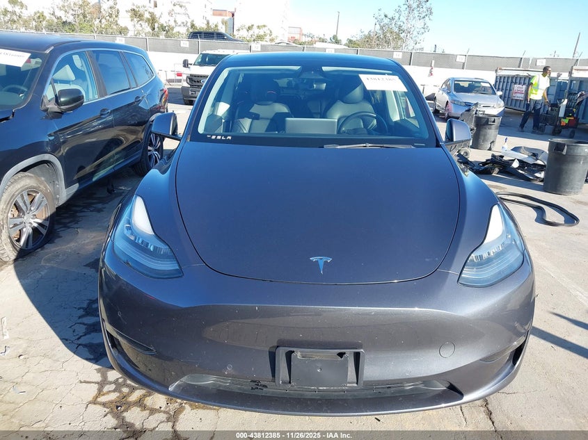 2021 Tesla Model Y Long Range Dual Motor All-Wheel Drive VIN: 5YJYGDEE3MF161606 Lot: 43812385