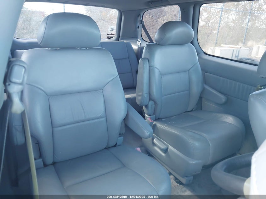 4T3ZF13C81U382423 2001 TOYOTA SIENNA photo no. 8