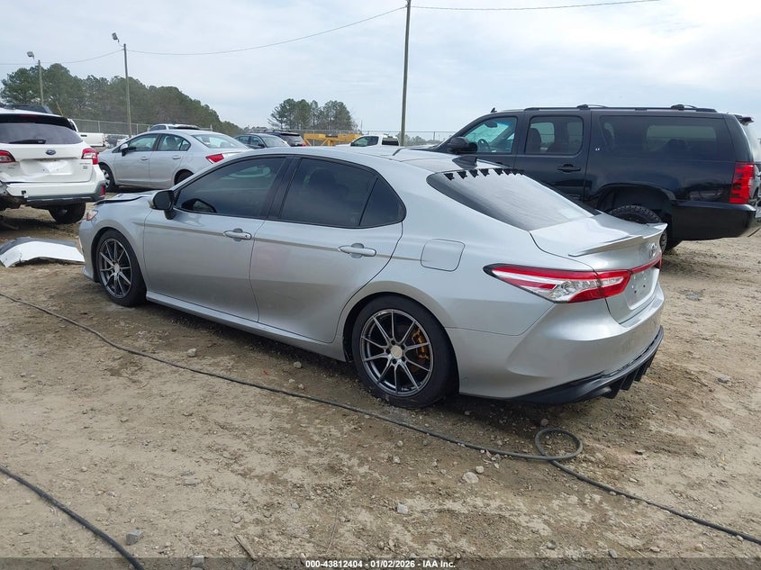 2020 Toyota Camry Xle V6