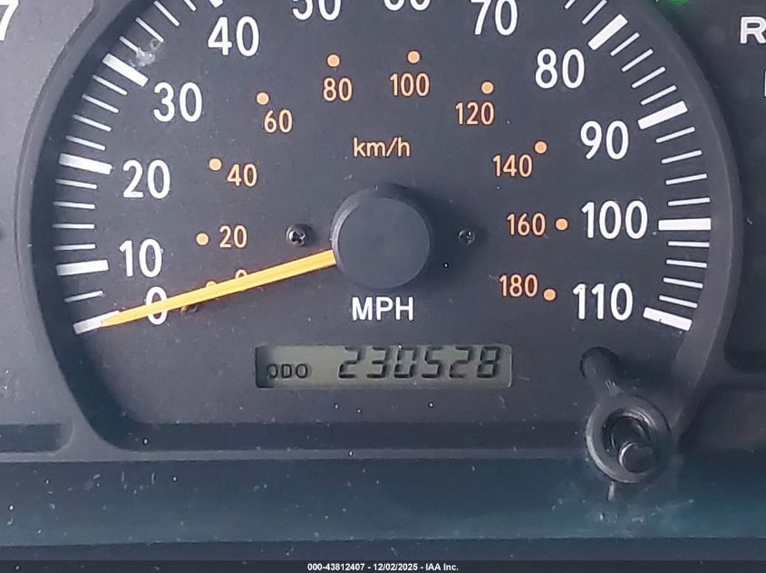 2004 Toyota Tundra Sr5 V8 VIN: 5TBBT44164S447695 Lot: 43812407