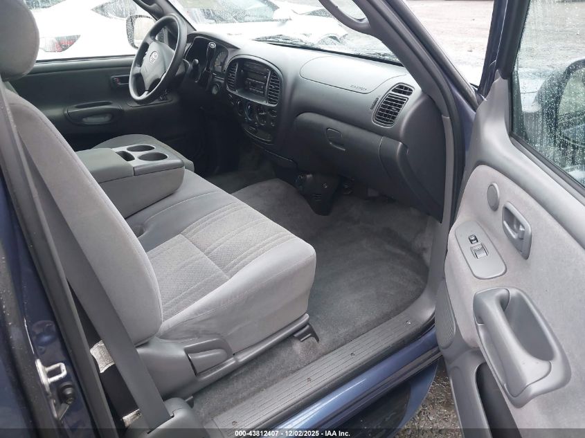 2004 Toyota Tundra Sr5 V8 VIN: 5TBBT44164S447695 Lot: 43812407