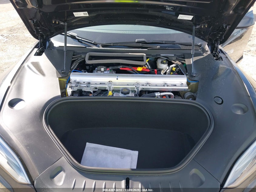 2026 Tesla Model S Plaid VIN: 5YJSA1E67TF556689 Lot: 43812410