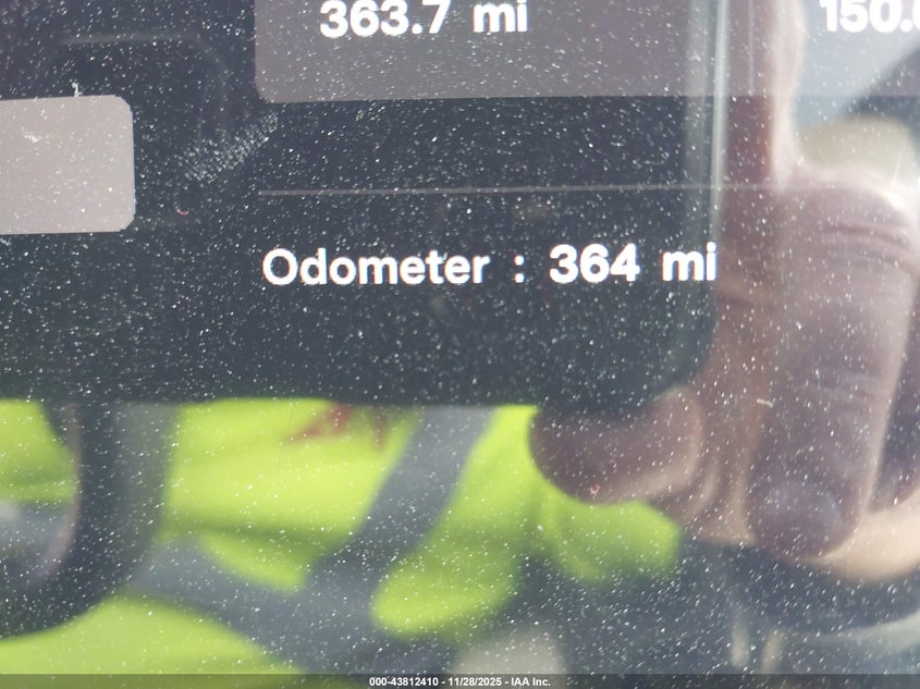 2026 Tesla Model S Plaid VIN: 5YJSA1E67TF556689 Lot: 43812410