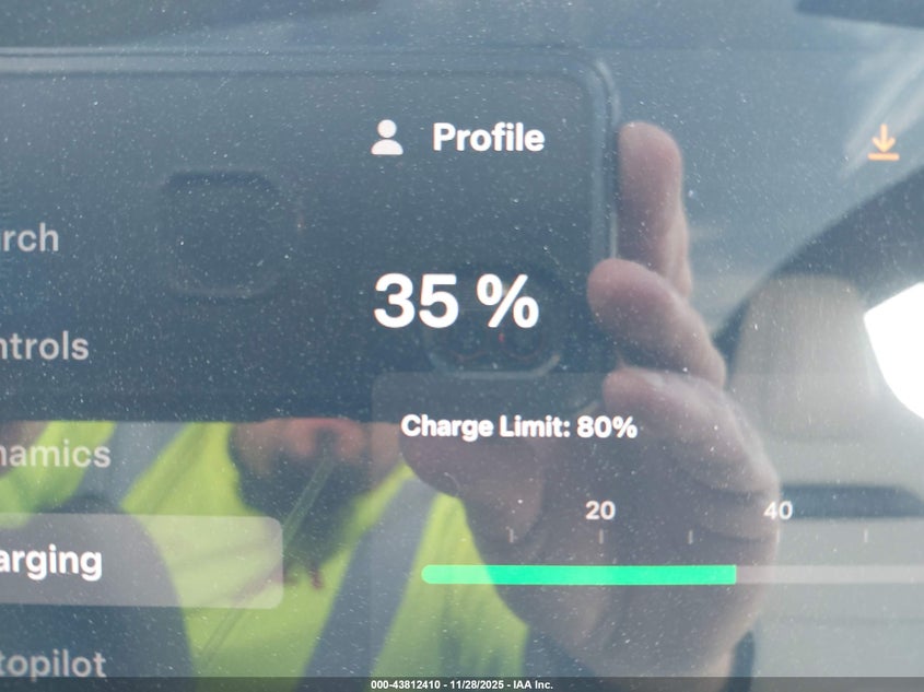 2026 Tesla Model S Plaid VIN: 5YJSA1E67TF556689 Lot: 43812410