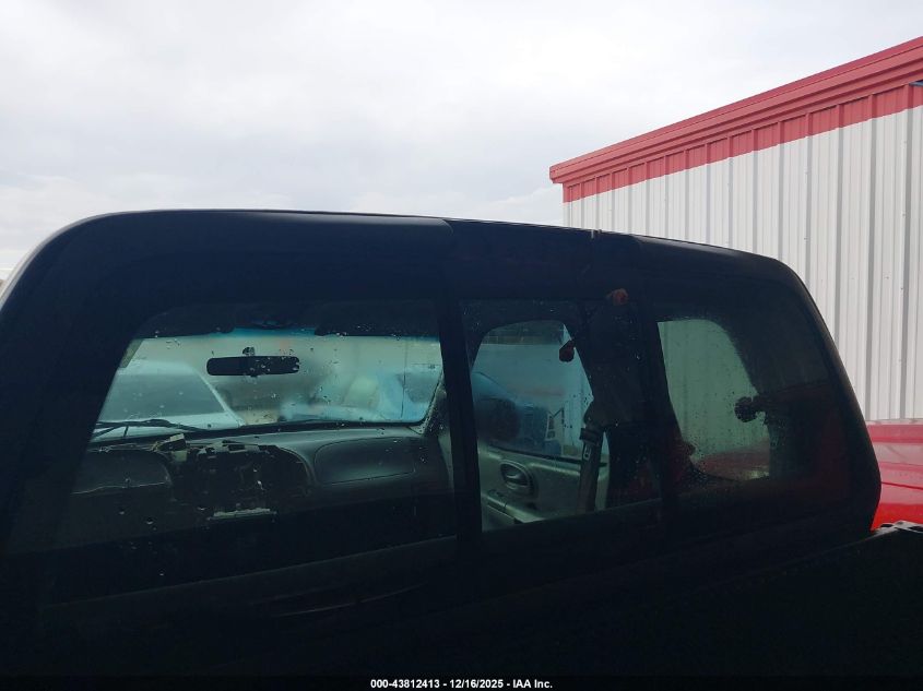 2000 Ford F-150 Lariat/Work Series/Xl/Xlt VIN: 1FTRX18LXYKA70564 Lot: 43812413