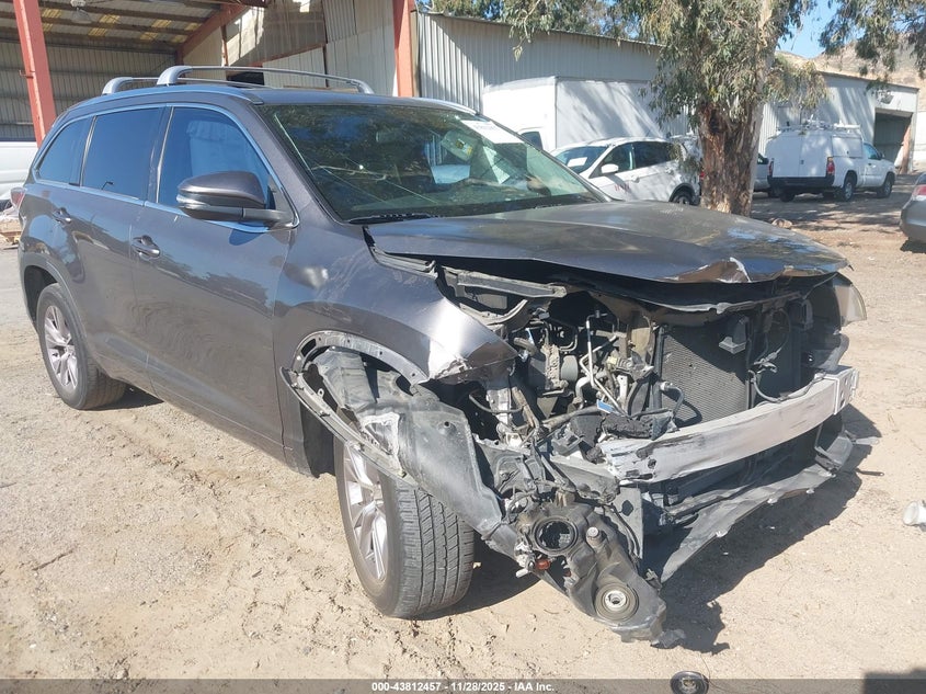 TOYOTA HIGHLANDER XLE V6