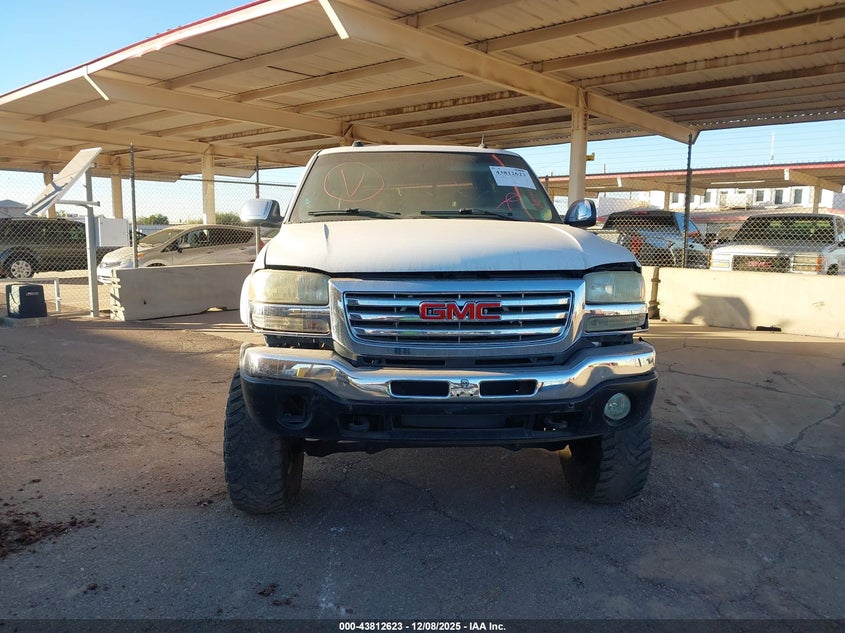 2004 GMC Sierra 2500Hd Slt VIN: 1GTHC23U94F234158 Lot: 43812623