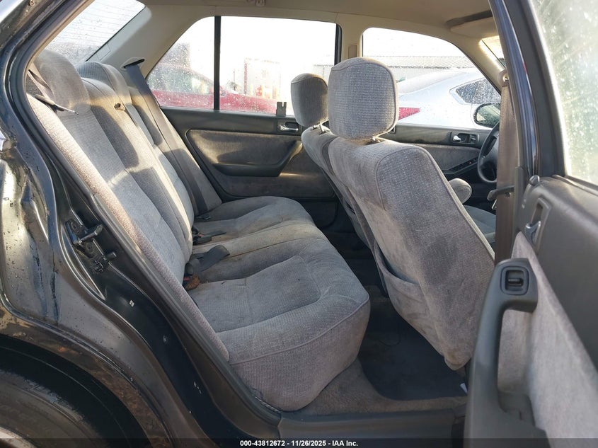 1HGCB7694PA163391 1993 HONDA ACCORD photo no. 8