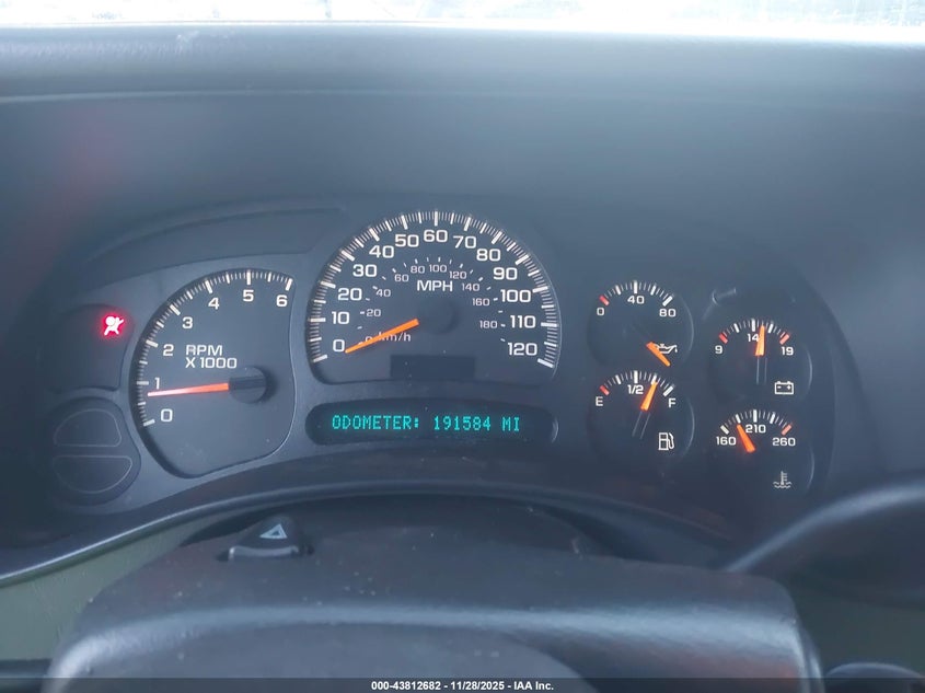 2005 Chevrolet Tahoe Z71 VIN: 1GNEK13T95R248382 Lot: 43812682