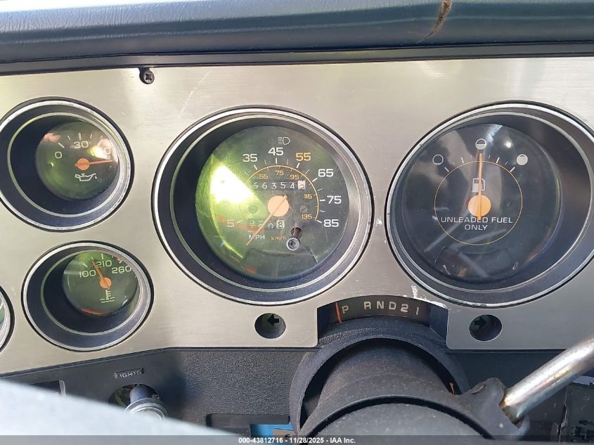 1988 Chevrolet Suburban R20 VIN: 1GNGR26NXJF113866 Lot: 43812716