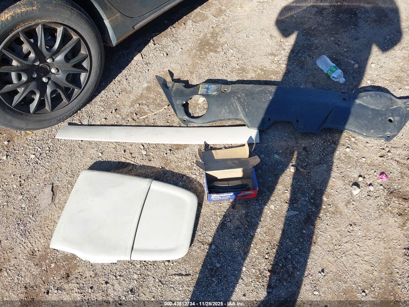 2007 Chevrolet Tahoe Ltz VIN: 1GNFC13097J130423 Lot: 43812734