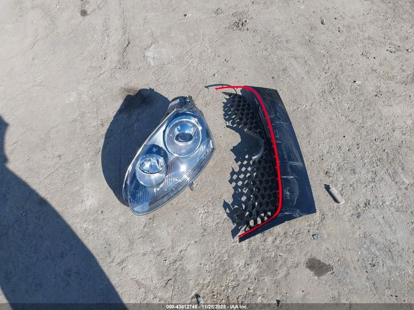 2009 Volkswagen Gti 4-Door VIN: WVWGV71K99W105753 Lot: 43812748