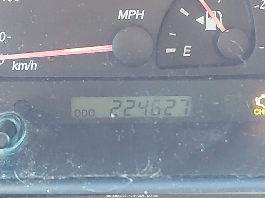 2002 Toyota Camry Le VIN: 4T1BE32K92U030244 Lot: 43812773