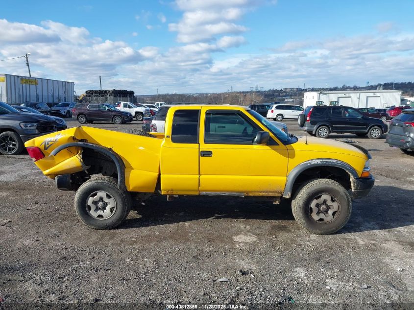 2002 Chevrolet S-10 Ls VIN: 1GCCT19W828259132 Lot: 43812856