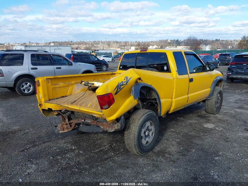 2002 Chevrolet S-10 Ls VIN: 1GCCT19W828259132 Lot: 43812856