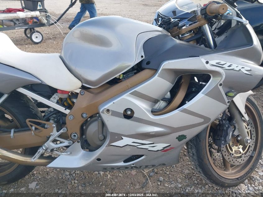 2002 Honda Cbr600 F4 VIN: JH2PC35042M308257 Lot: 43812874