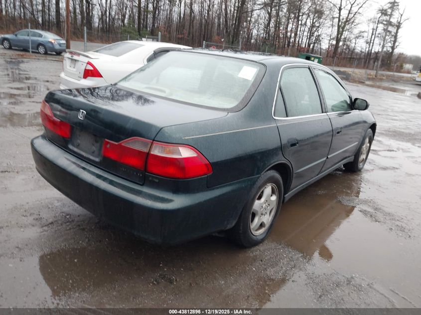 1HGCG165XWA041936 1998 HONDA ACCORD photo no. 4