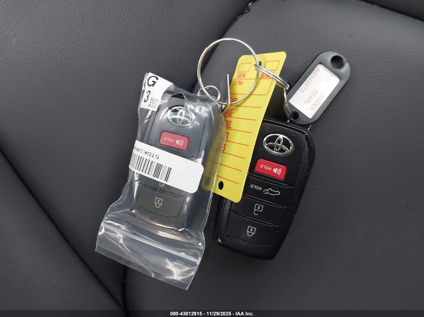 2024 Toyota Highlander Xle VIN: 5TDKDRAH0RS549973 Lot: 43812915