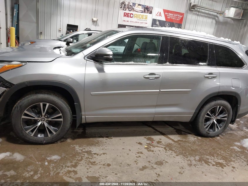 2016 Toyota Highlander Xle V6 VIN: 5TDJKRFH6GS238040 Lot: 43812948