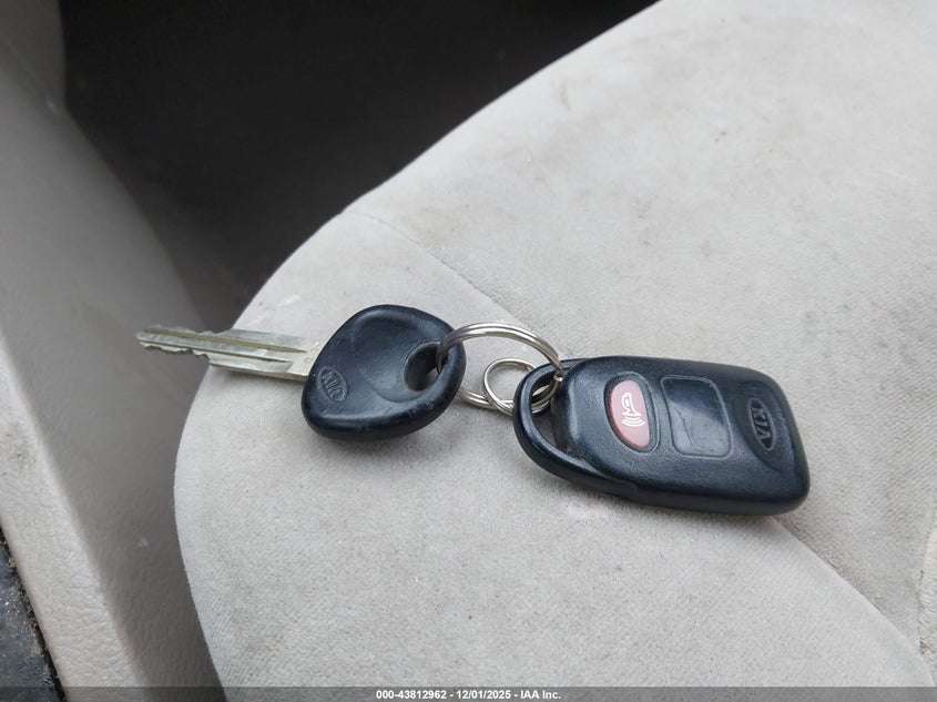 KNAFE122585582575 2008 KIA SPECTRA photo no. 11