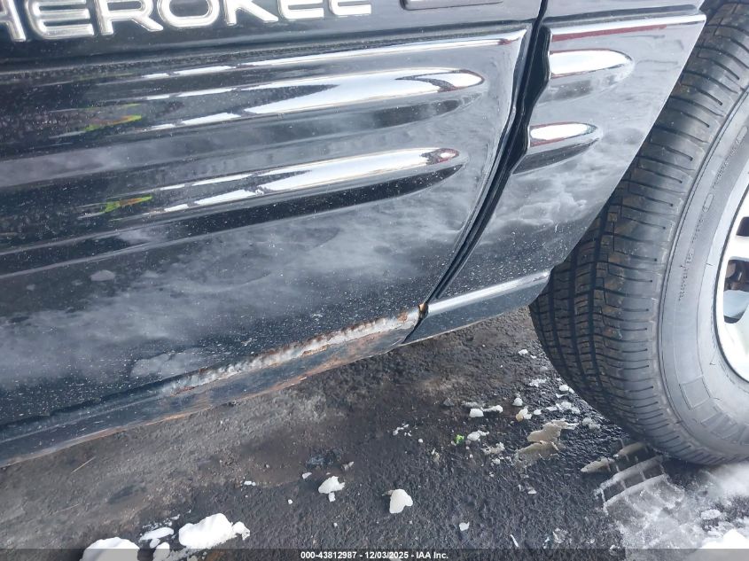 2000 Jeep Grand Cherokee Limited VIN: 1J4GW58N8YC389243 Lot: 43812987