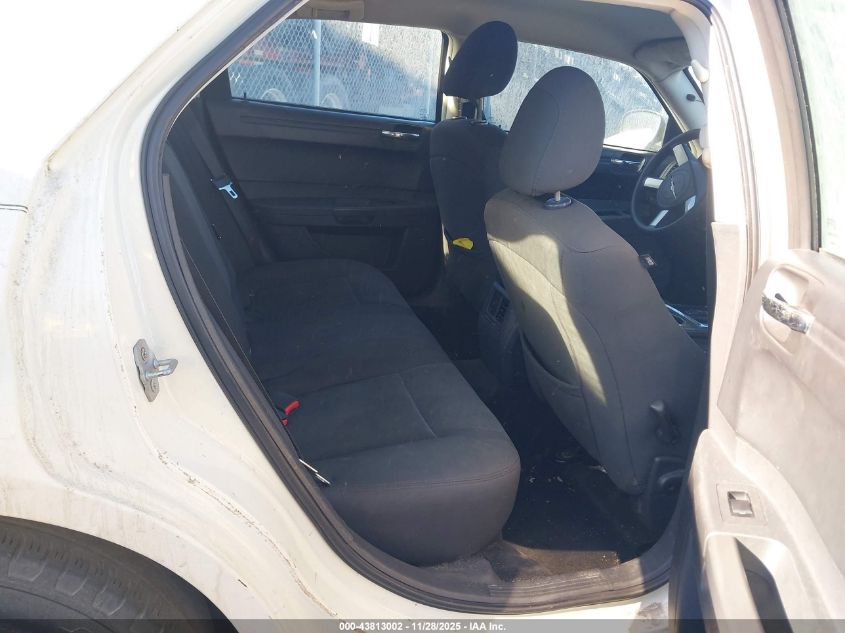 2008 Chrysler 300 Lx VIN: 2C3LA43RX8H157946 Lot: 43813002