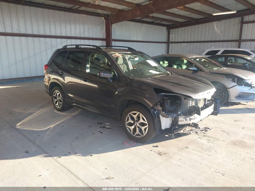 SUBARU FORESTER PREMIUM