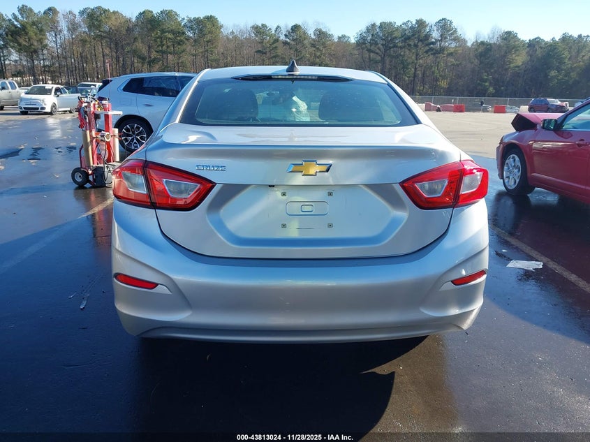 2019 Chevrolet Cruze Ls VIN: 1G1BC5SMXK7111736 Lot: 43813024