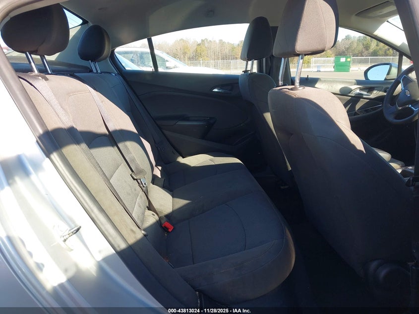 2019 Chevrolet Cruze Ls VIN: 1G1BC5SMXK7111736 Lot: 43813024