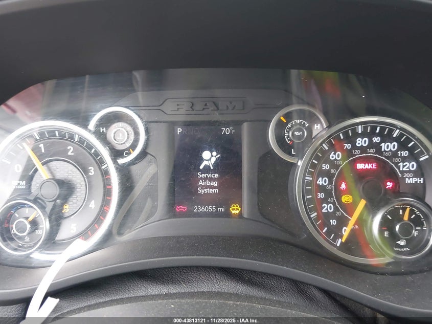 2019 Ram 2500 Tradesman 4X4 8' Box VIN: 3C6UR5HL3KG582992 Lot: 43813121