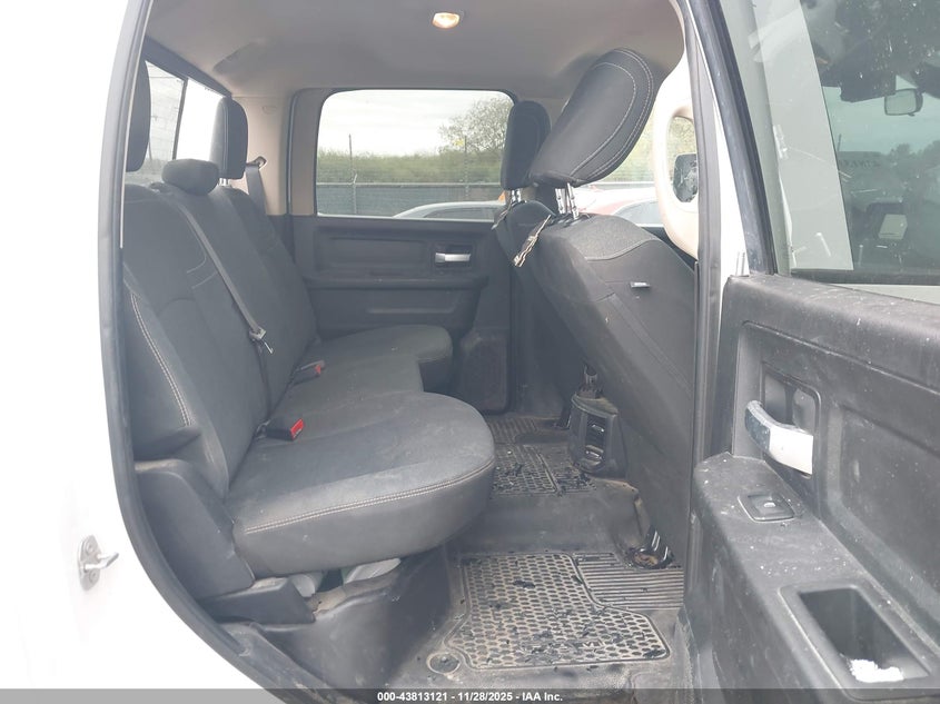 2019 Ram 2500 Tradesman 4X4 8' Box VIN: 3C6UR5HL3KG582992 Lot: 43813121