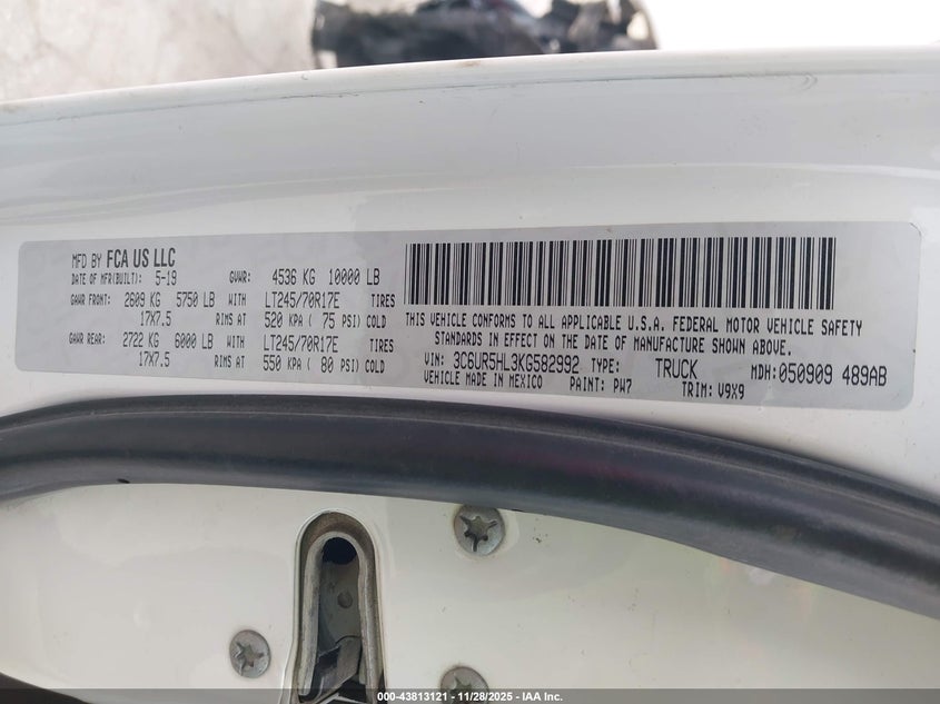 2019 Ram 2500 Tradesman 4X4 8' Box VIN: 3C6UR5HL3KG582992 Lot: 43813121