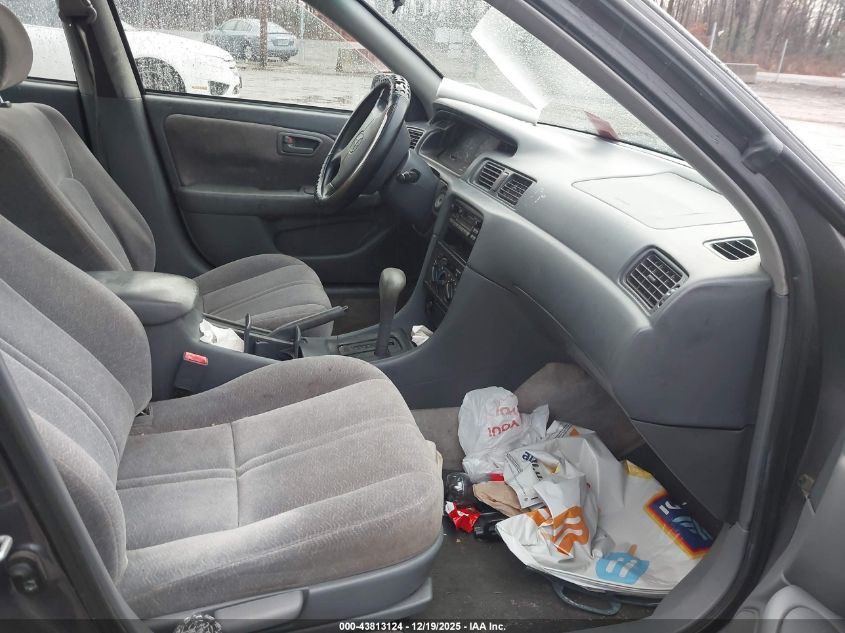 4T1BF22K0WU073903 1998 TOYOTA CAMRY photo no. 5