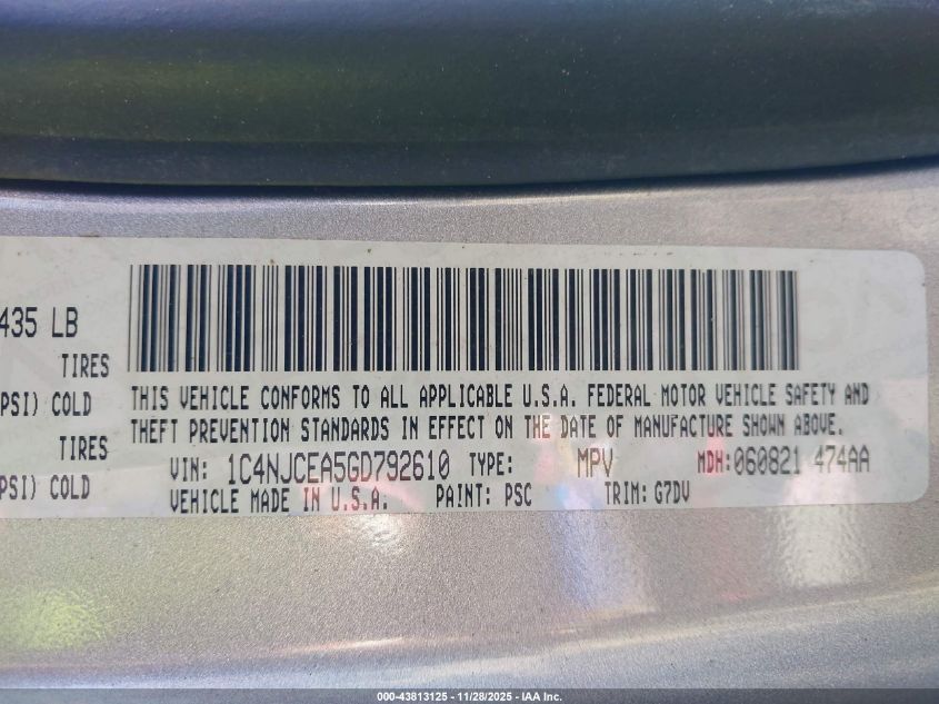 2016 Jeep Compass Latitude VIN: 1C4NJCEA5GD792610 Lot: 43813125